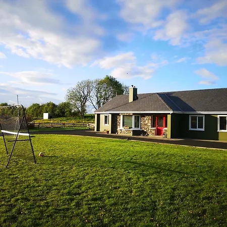 펜션 Killarney Family Away From Ballyhar